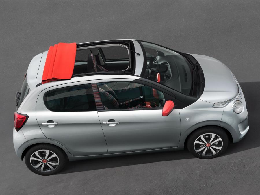  Citroen C1 Airscape 5-Door 2014 года  (фото 16 из 24)